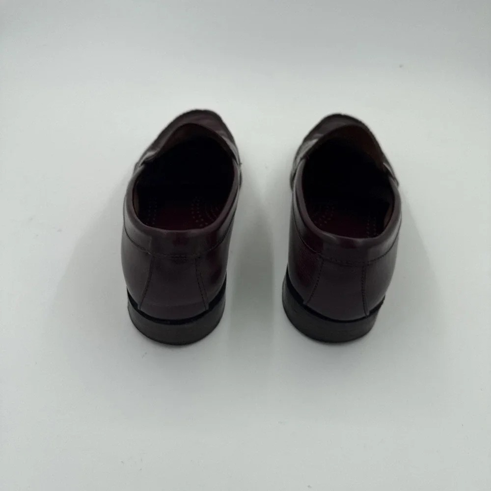 G.H. Bass & Co. Men's Weejuns Burgundy Leather Penny Loafers, Size 9D